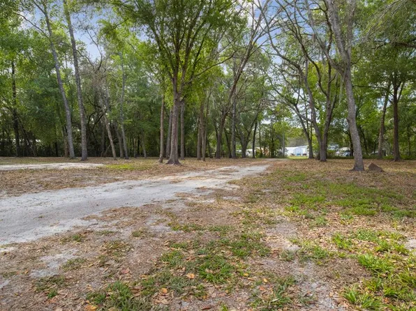 4458 Foster Ln, Zephyrhills, FL 33541