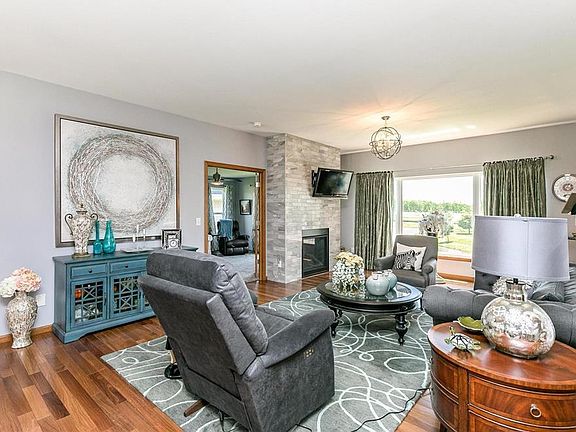 5th image of 117 Willowood Dr
