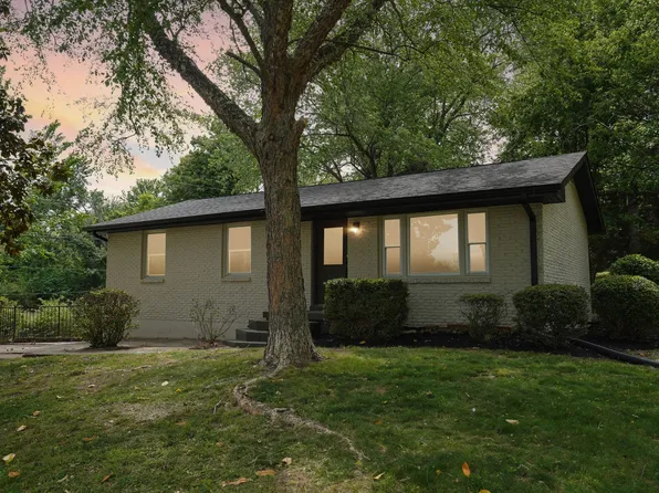 504 Kenney Dr, Clarksville, TN 37042