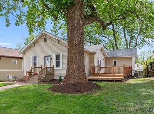 2743 Hillcrest Ave, Alton, IL 62002