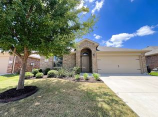 6905 Helm Ln, Saginaw, TX 76179