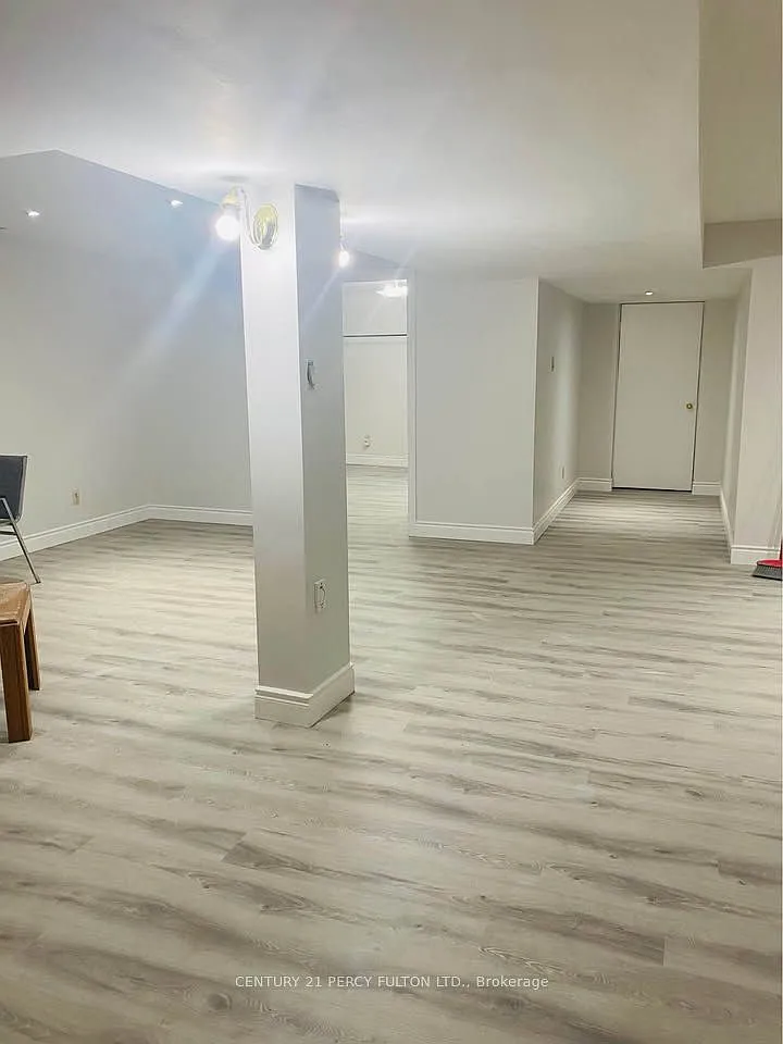 Building Photo - 2801 Gulfstream Way