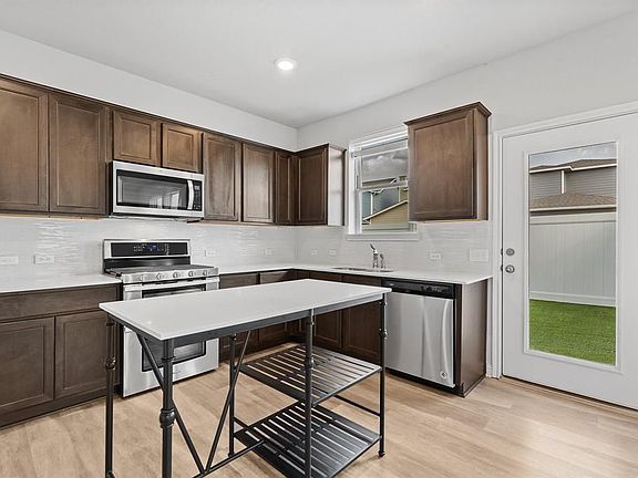 5th image of 7814 Wilfred Dr