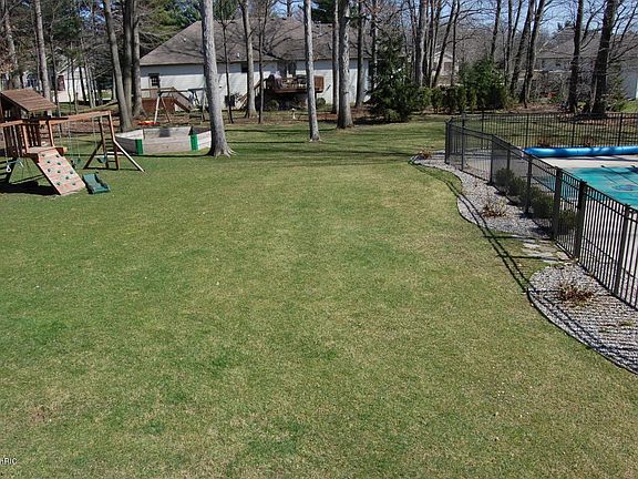 4th image of 7222 Oak Lane Ct