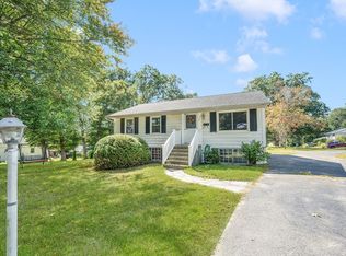 119 Susanne Dr, Northbridge, MA 01534