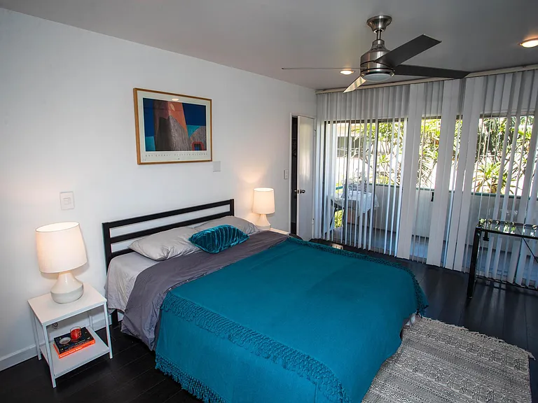734 N Alfred St #5 — Photo 12