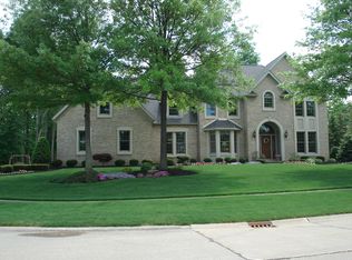 71 Beech Cliff Dr, Amherst, OH 44001