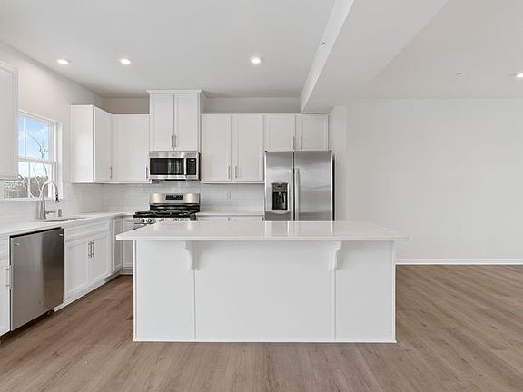 2nd image of 1184 Olivia Dr