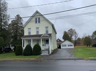 107 Pleasant Ave, Johnstown, NY 12095