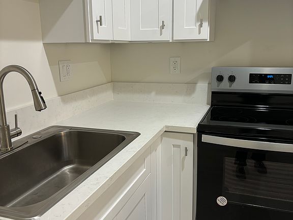 5th image of 801 Myrtle Ave #E