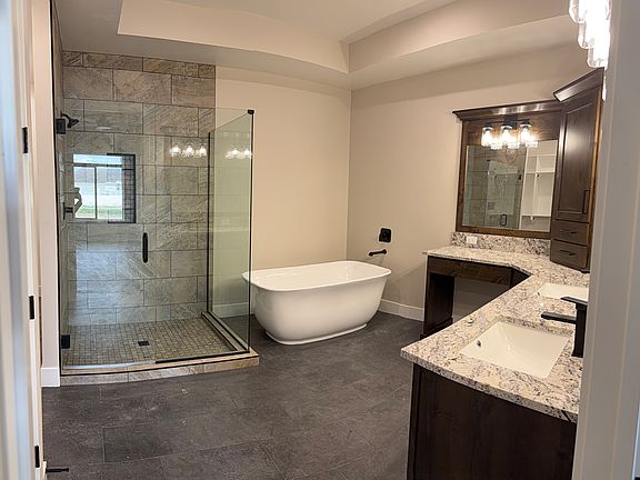 4th image of 6465 Maggie Dr
