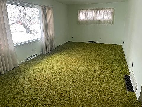 3rd image of 620 E 4th St