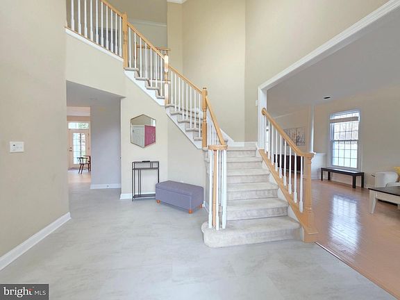 2nd image of 33 Chicory Ln