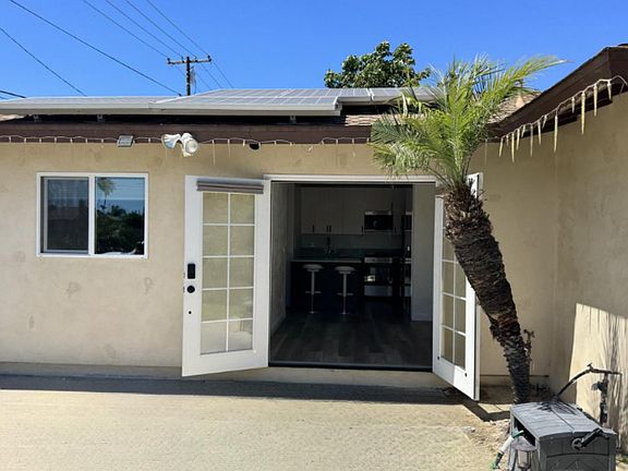 3rd image of 2924 Thunder Dr #2