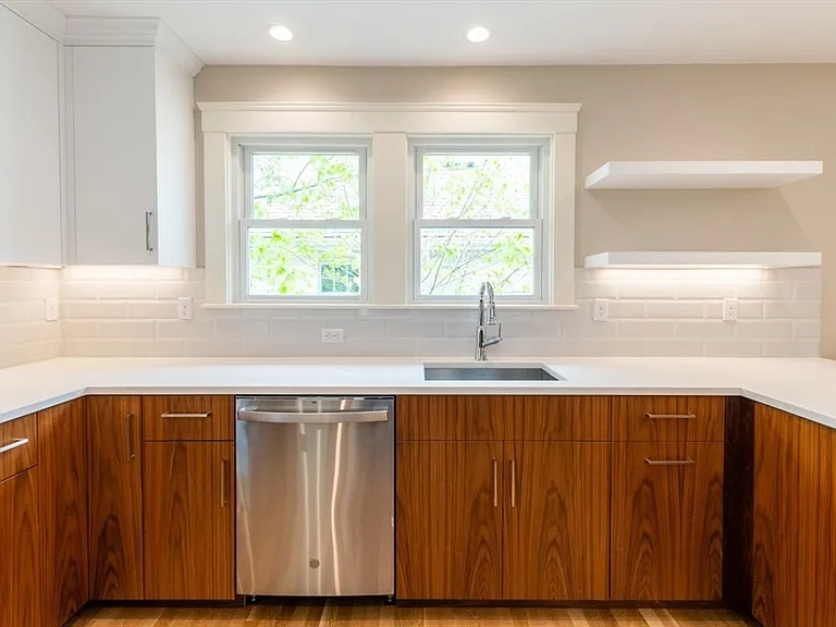 219 Common St #1 — Photo 10