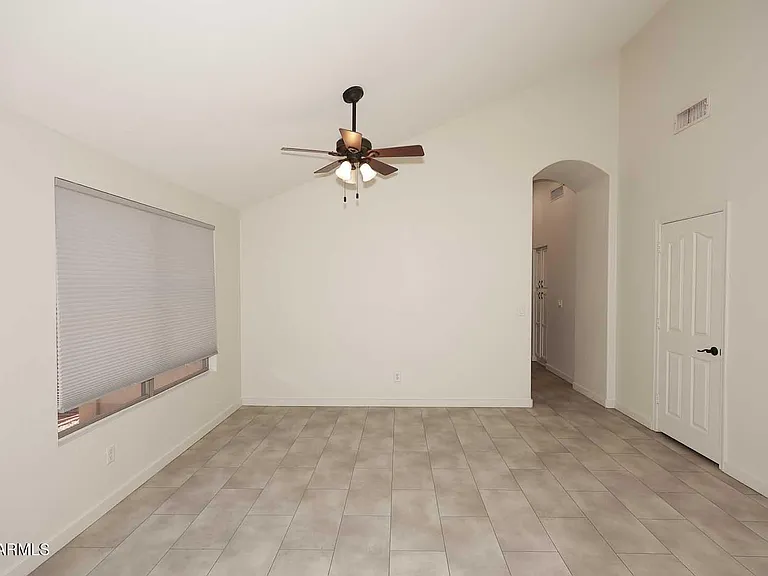 4517 E Melinda Ln — Photo 7