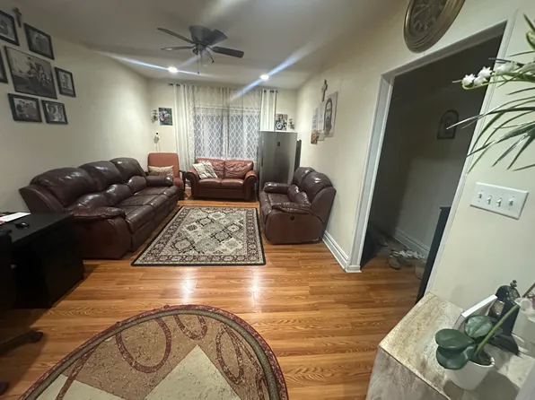 21 East 46th Street image 4 of 6