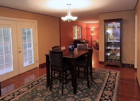 5th image of 4510 S Lorenvon Dr