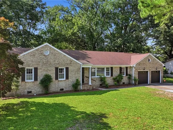 130 Yorkshire Rd, Portsmouth, VA 23701