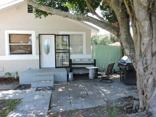 1813 13th St W, Bradenton, FL 34205