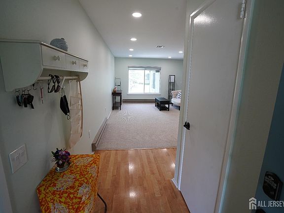 2nd image of 535 Ardmore Rd #A