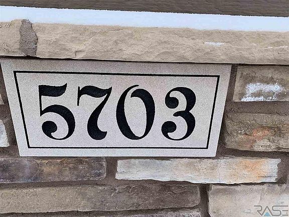 4th image of 5703 S Tanner Ave