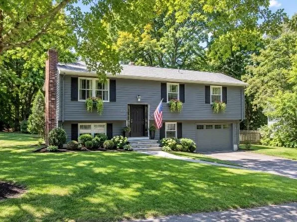 20 Centennial St, Coventry, RI 02816