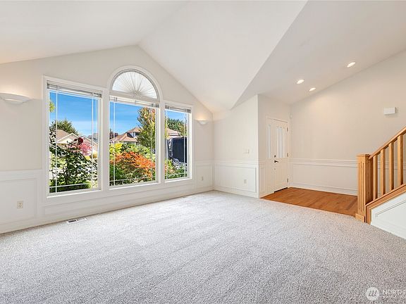5th image of 2804 18th Street SE