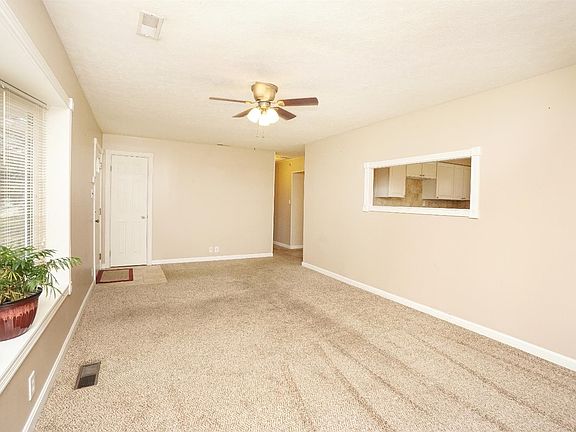 3rd image of 291 Sunrise Ct