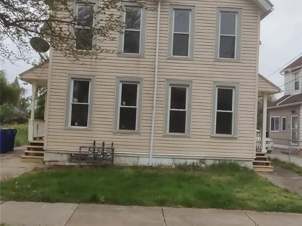 1410 E 45th St, Cleveland, OH 44103