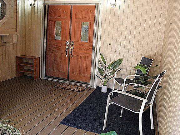 2nd image of 14334 Sinclair Cir