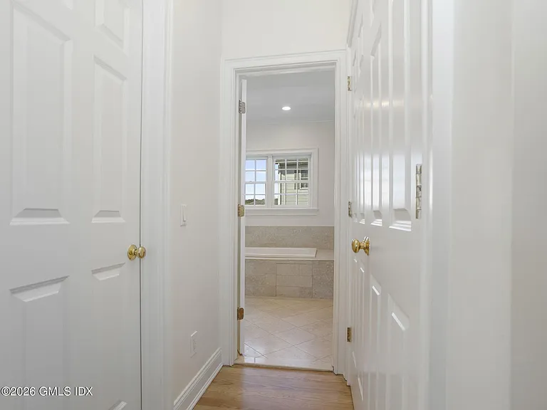 147 Holly Hill Ln #9 — Photo 15