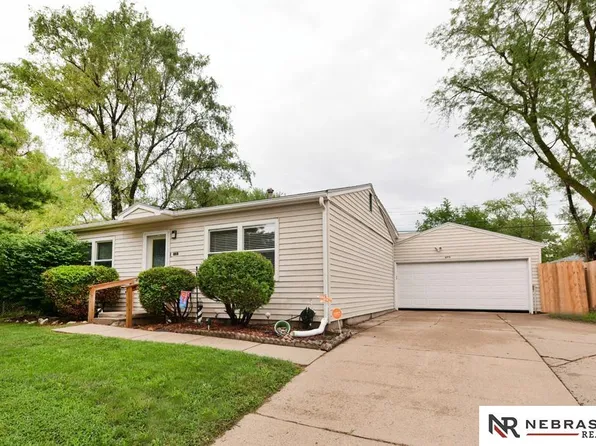 7517 S 41st St, Bellevue, NE 68147