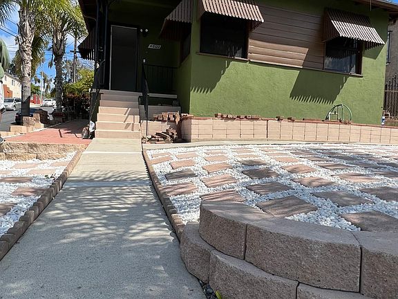 3rd image of 4601 Catalpa St