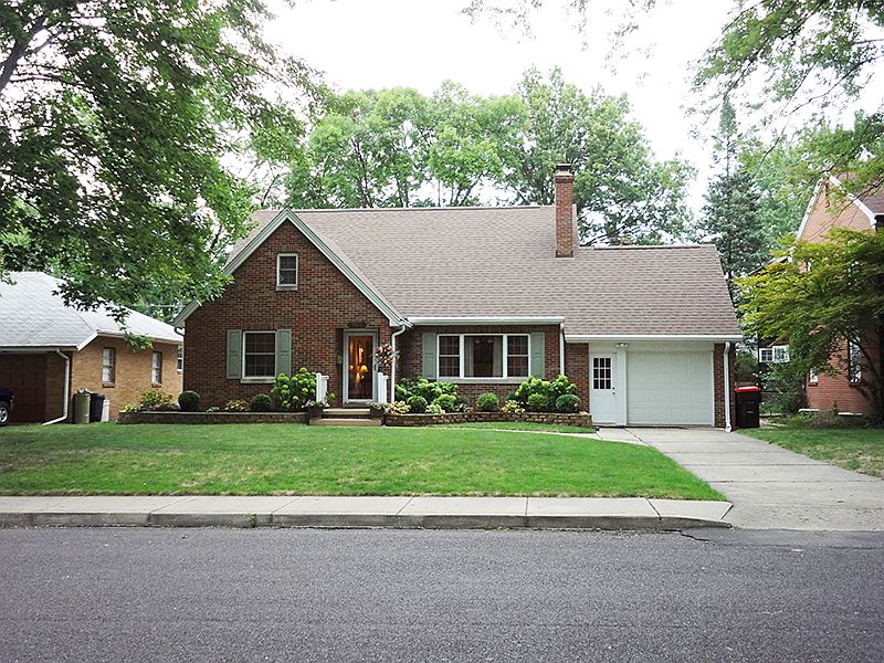 1st image of 905 W Northcrest Ave