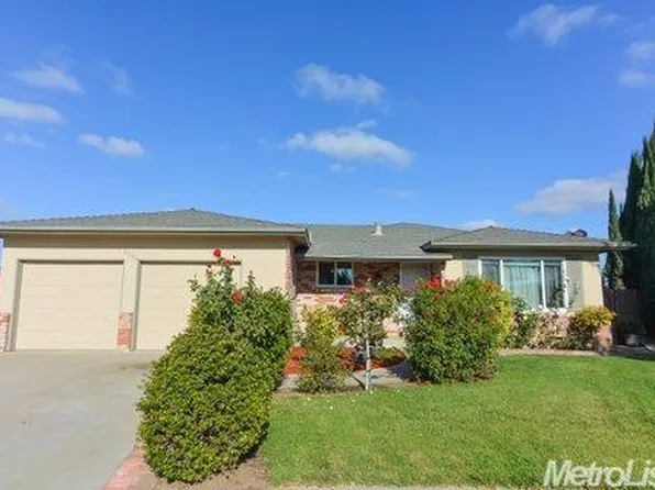 5743 E Mohican Dr, Manteca, CA 95336