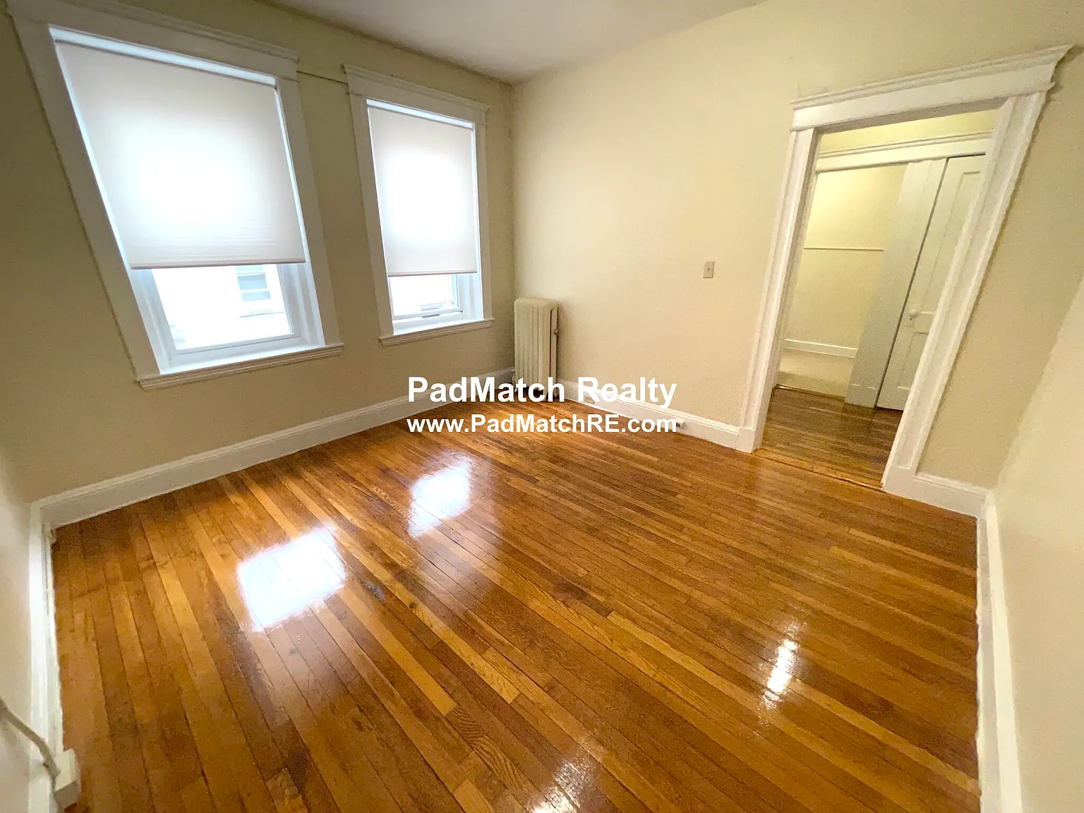 Studio, 300 sqft, $2,025 — Photo 3