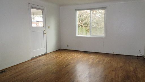 2nd image of 1233 Taylor St
