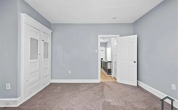 950 E Russell St — Photo 15