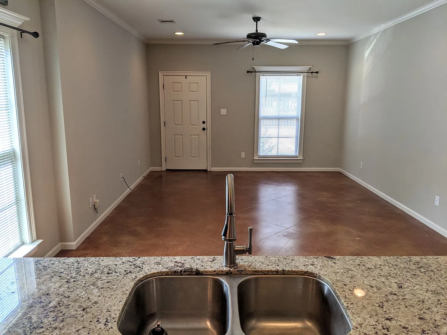 Beautiful Home In The Center Of Lafayette!! — Photo 3