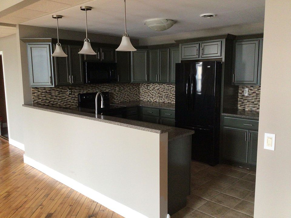 1st image of 218 W Genesee St #3