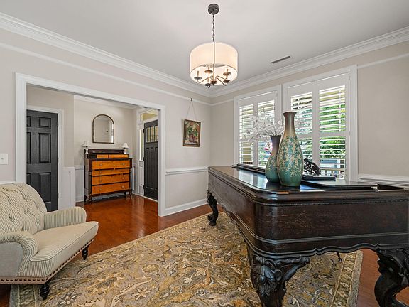 5th image of 700 Ancient Oaks Dr