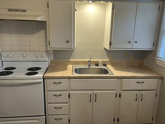 4th image of 4256 Crittenden Ave