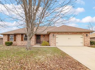 801 E Sandpiper Dr, Ozark, MO 65721
