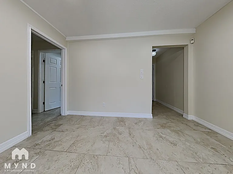 10503 Kirkdale Dr — Photo 4