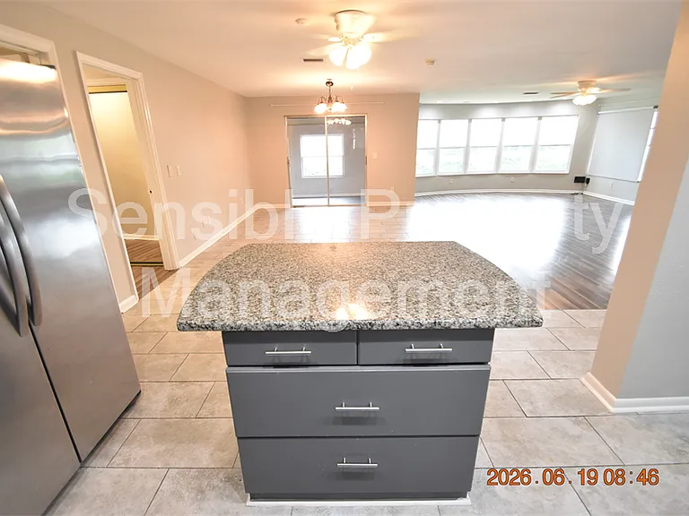 3273 Harbor Lake Dr — Photo 13