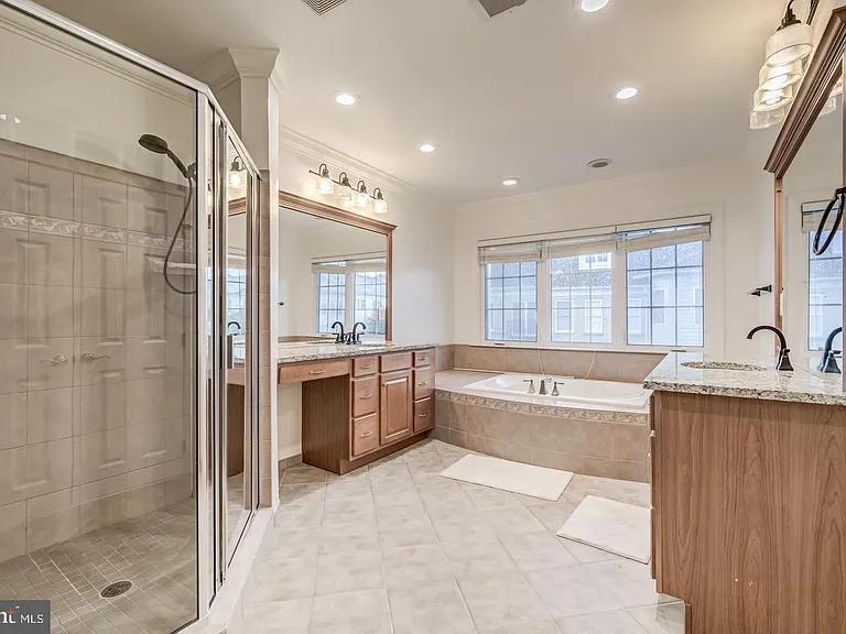 24909 Pinebrook Rd — Photo 16