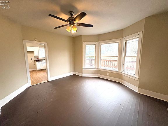 2nd image of 4360 Townline Rd #12