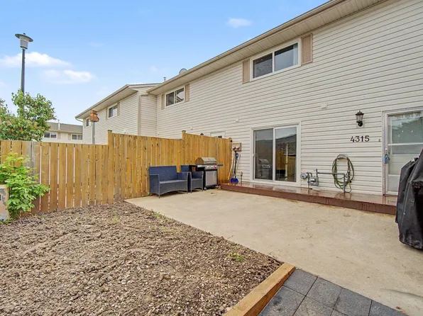 4315 46th St, Stony Plain, AB T7Z 1J5