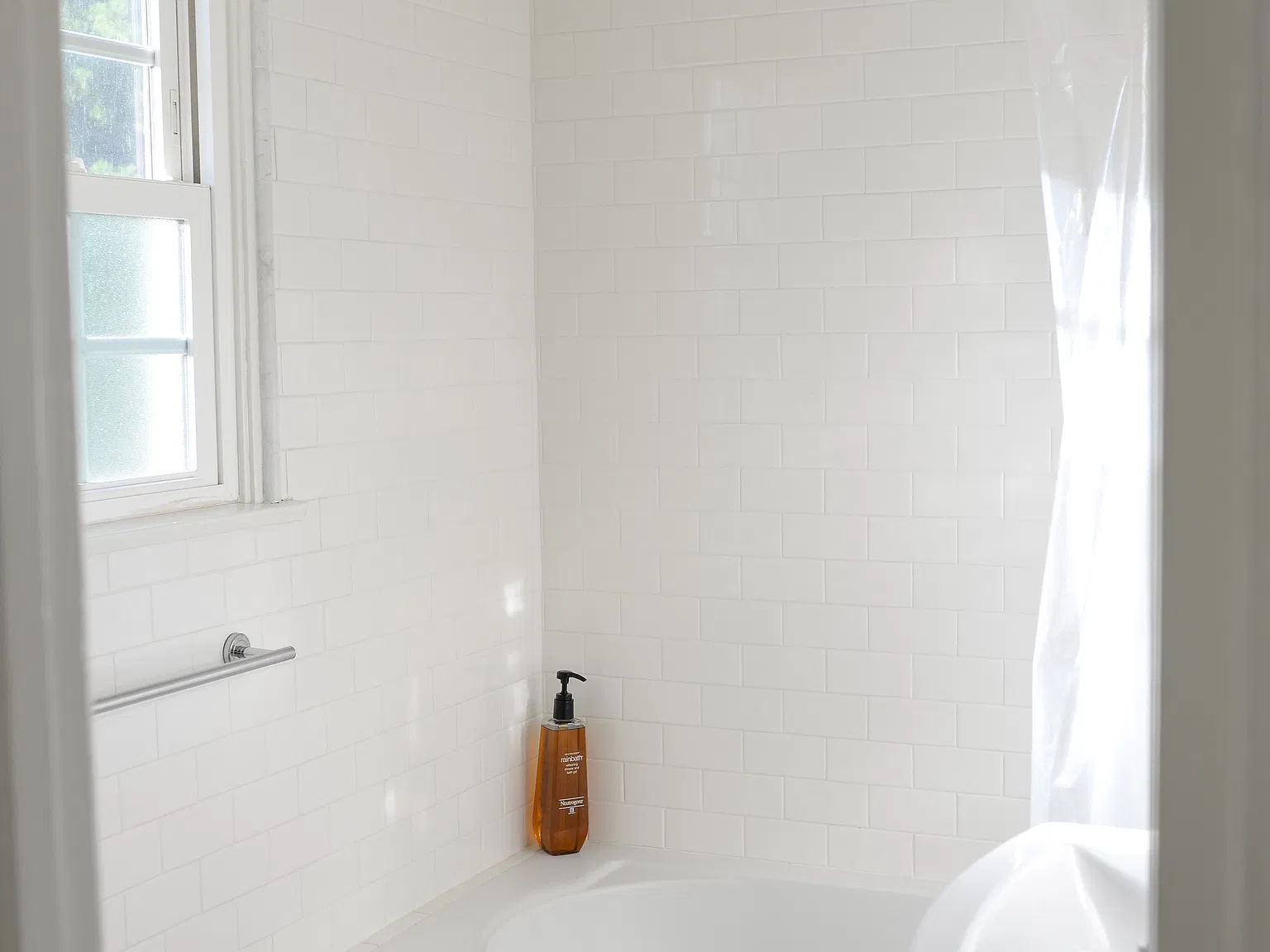 1 bed, 550 sqft, $3,500 — Photo 3